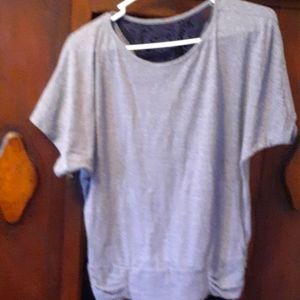 Apt. 9 short sleeve tee, size small